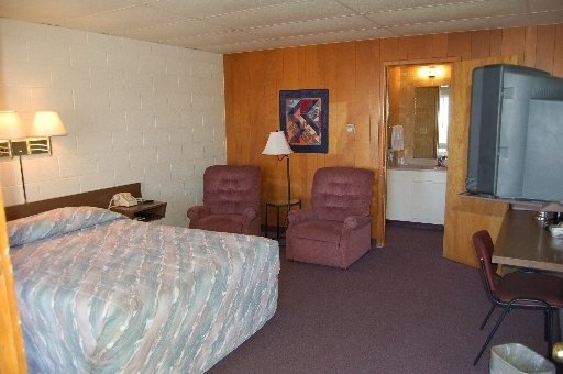 Midtown Inn & Suites