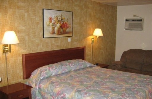 Midtown Inn & Suites