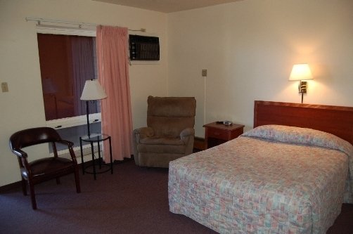 Midtown Inn & Suites