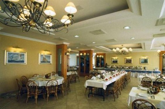 Hotel Marina Port