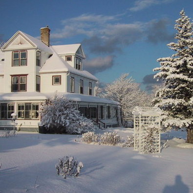 Harbourview Inn & Winchester House