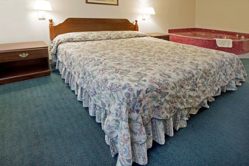 Motel 6 Warner Robins, GA