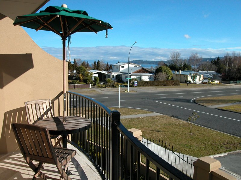Chantillys Motor Lodge photo 2