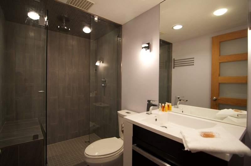 Town Plaza Suites