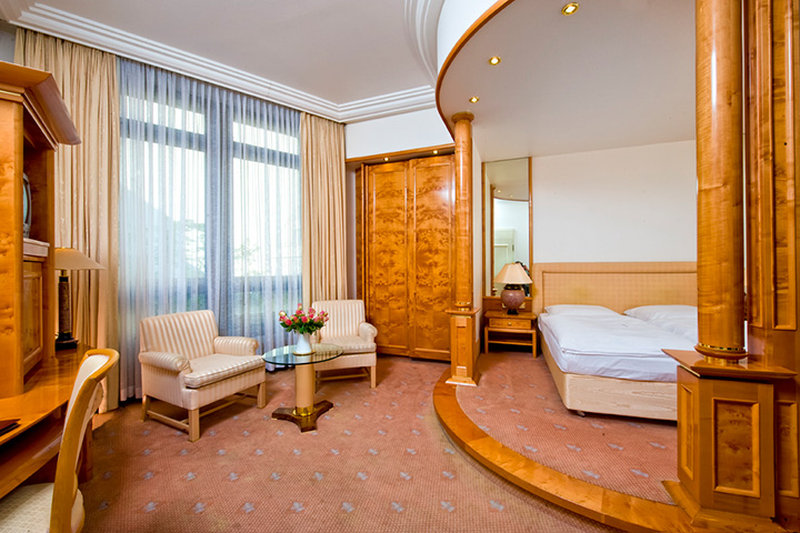 Hotel Mondial am Kurfürstendamm photo 4