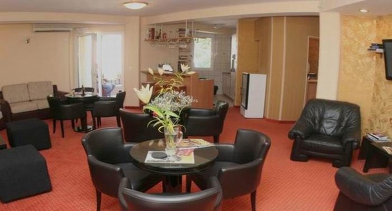 Orange Inn Hotel photo 4