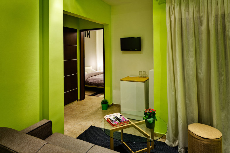Colors Rooms & Apartments