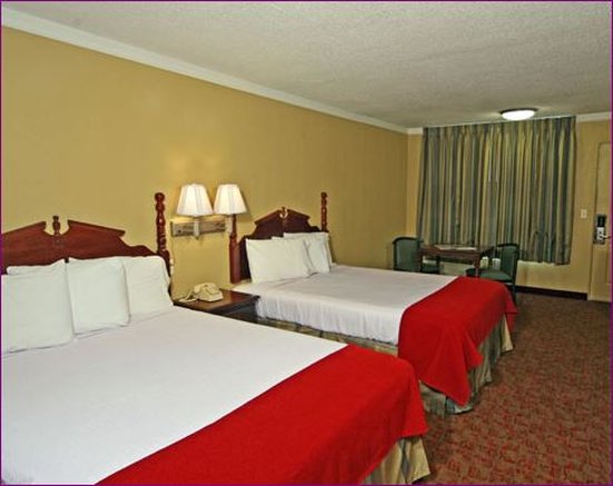 Americana Inn, a Travelodge by Wyndham