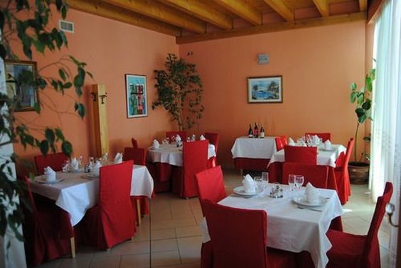 Aragosta Hotel & Restaurant