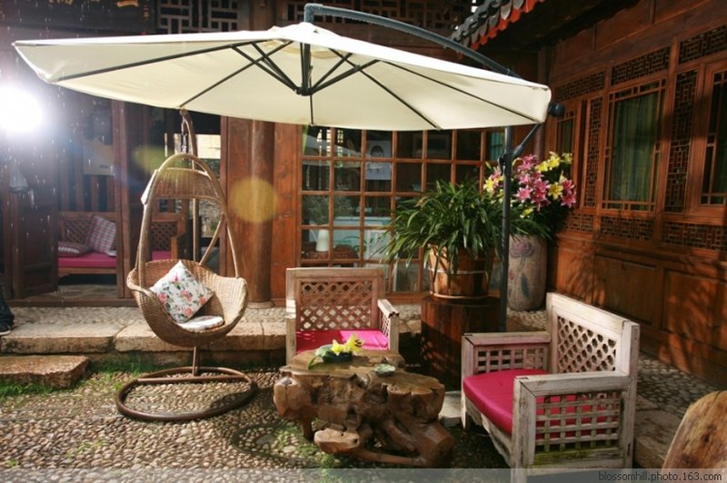 Blossom Hill Inn Lijiang Neverland