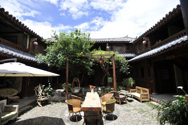 Blossom Hill Inn Lijiang Neverland photo 2
