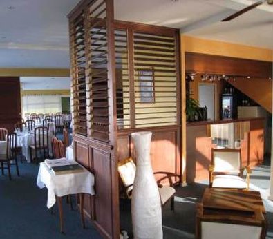 Hotel The Originals Le Relais de Castelnau