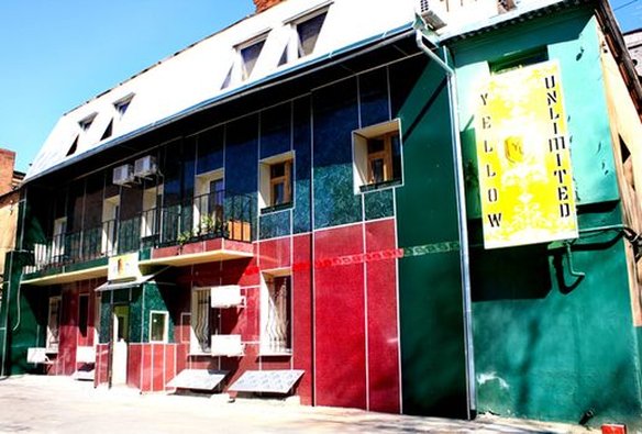 Yellow Unlimited Hotel 4