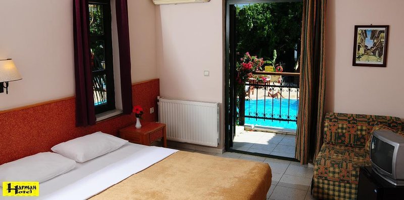 Harman Hotel photo 5