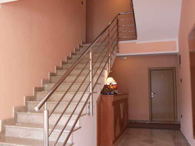 Viv Hotel