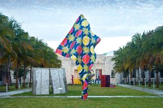 1 Hotel South Beach & Homes