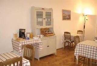 Halkova Hotel