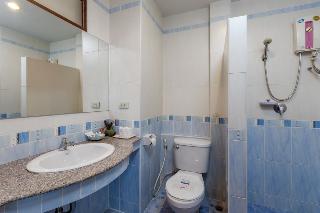 Seven Oaks Inn, Pattaya