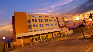 City Express Suites by Marriott Cabo San Lucas