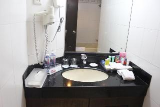 Grand Holiday Hotel