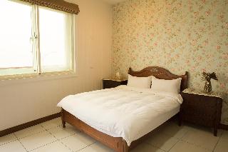 Sleep At Sea Inn
