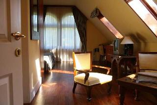 Uhu Villa
