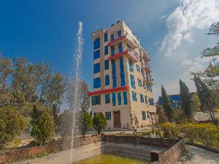 OYO 275 Sunshine Garden Resort