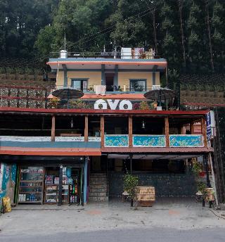 OYO 225 Hotel Fewa Corner