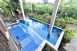 RedDoorz Plus @ Raya Legian, Badung