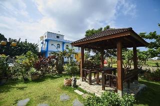 Happiness Hostel