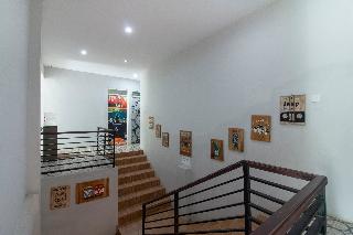 OYO 3283 Bwalk Hotel