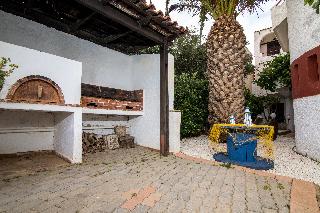 Irilena Apartments
