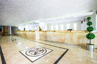 فندق نادي الدلفين