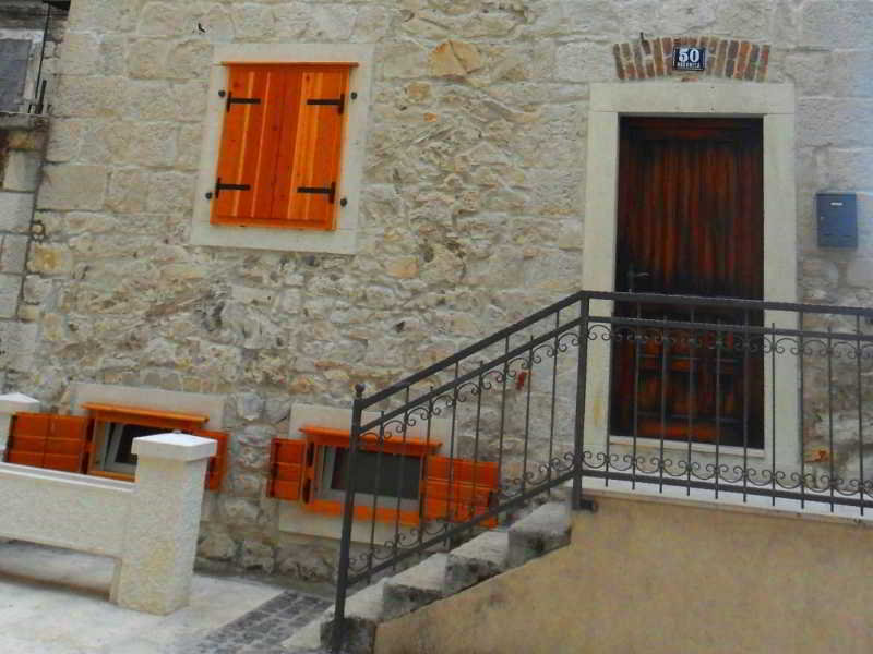 Stonehouse