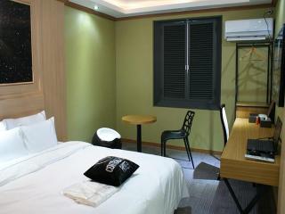 Central Hotel Suwon