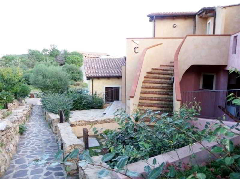 Sardinya Holiday Apartments