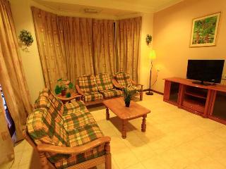 Six Villa Inn