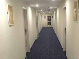 7 Days Inn