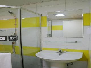 7 Days Inn Beijing Tongzhou Universal Studio Linheli Metro Station