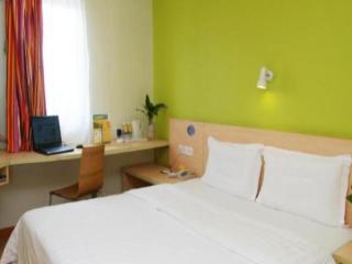 7 Days Inn Guangyuan Qintai Plaza Branch