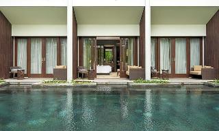 Beachfront Suites