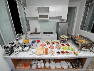 Pha Le Hotel