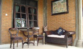 Loka House