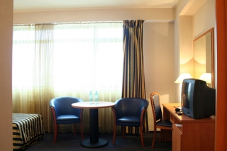 Class Hotel