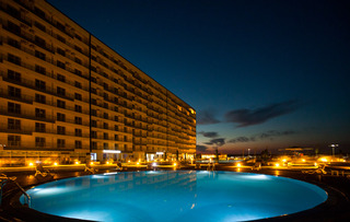 Blaxy Premium Resort
