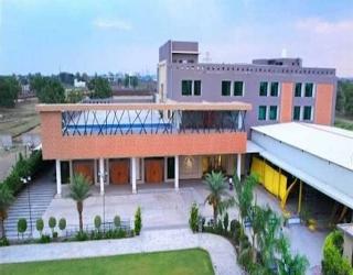 The Grand Padma Resort & Spa, Ratlam