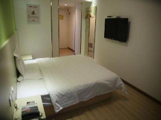7 Days Inn Xiamen Lotus Square Branch