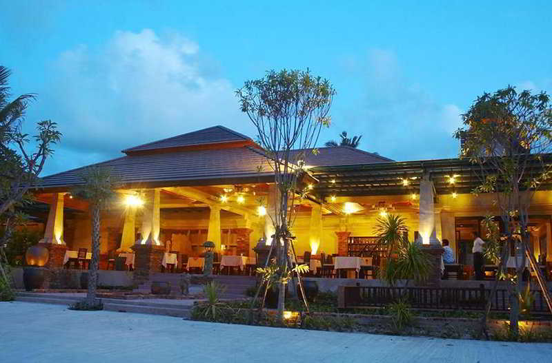 Circle Phuket Resort & Spa