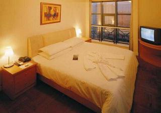 Metropark Service Apartment