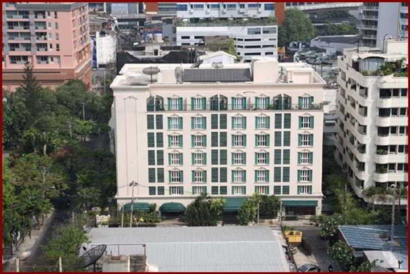 Sala Daeng Colonade